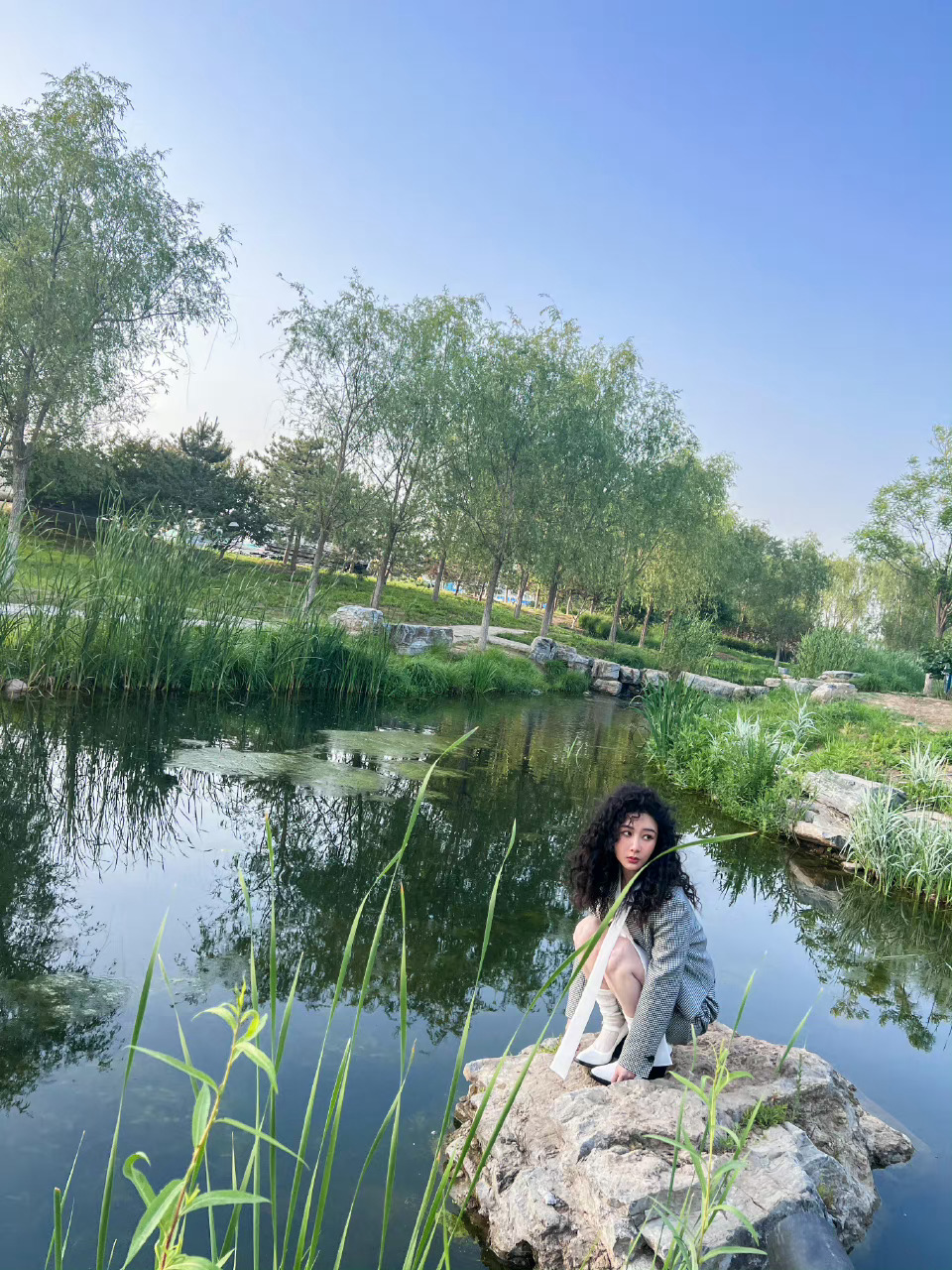   追逐梦想的路上我们步履匆匆，但仍有一些事等待着我们去探索，去发现，去热爱。早