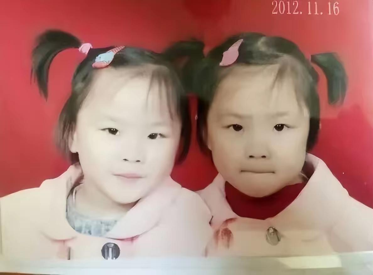 一根扁担挑出双学霸！四川双胞胎姐妹相差3分考入同校同专业，从小到大从未分离
 