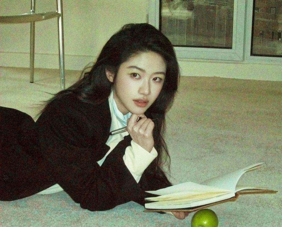 向涵之超话想给钟楚曦向涵之赐婚 |向涵之 
玫瑰绽放逆风翻盘.𝑅𝑜𝑠𝑒?