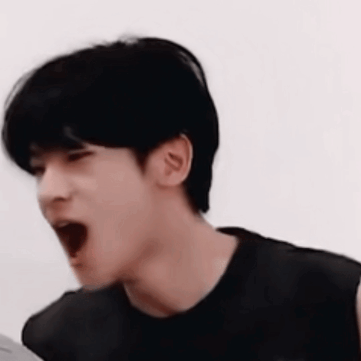 时代峰峻的艺人真像啊！张峻豪，马嘉祺，刘耀文，打s生手机大赏。