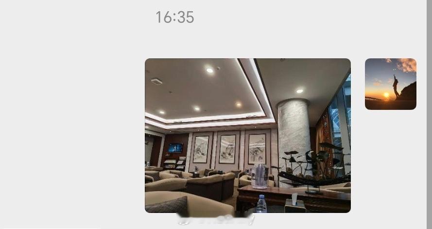 微信永远都不会主动告诉你的小秘密，原来点击时间可以切换。其实这个功能也不常用，调