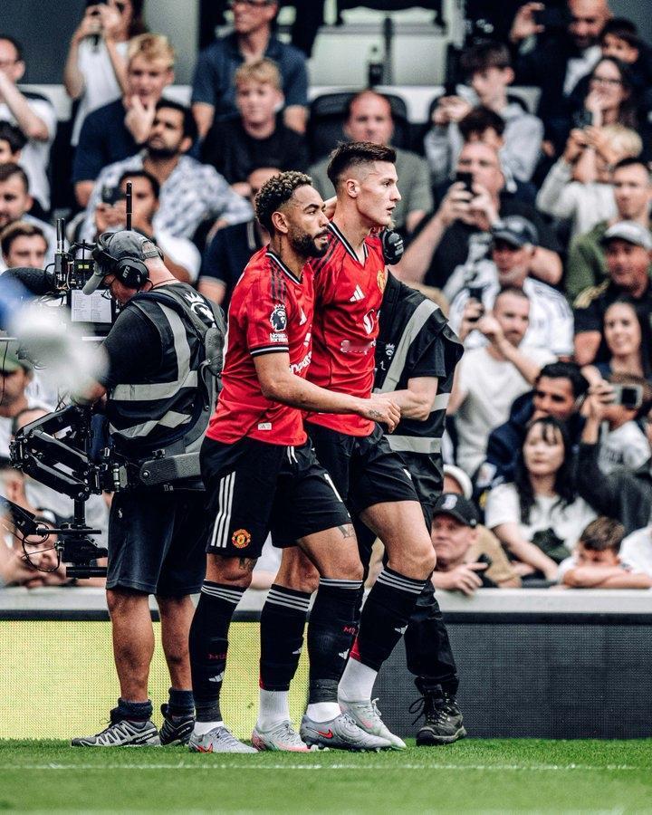 谁都知道靠库尼亚一个人持球肯定不行，问题曼联板凳就是这样了，没人可以换。
上齐尔