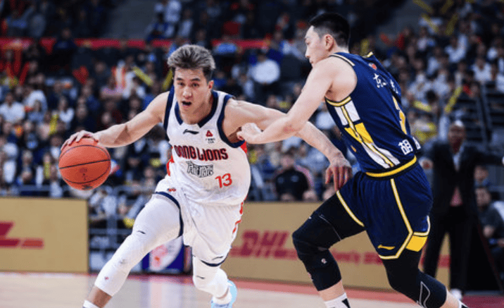 记者：现在CBA没有明星，5年前易建联和郭艾伦是破圈的球员