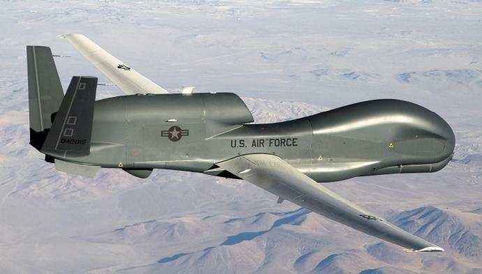 每天认识一件兵器 美国RQ-4“全球鹰”无人机RQ-4“全球鹰”（Global 
