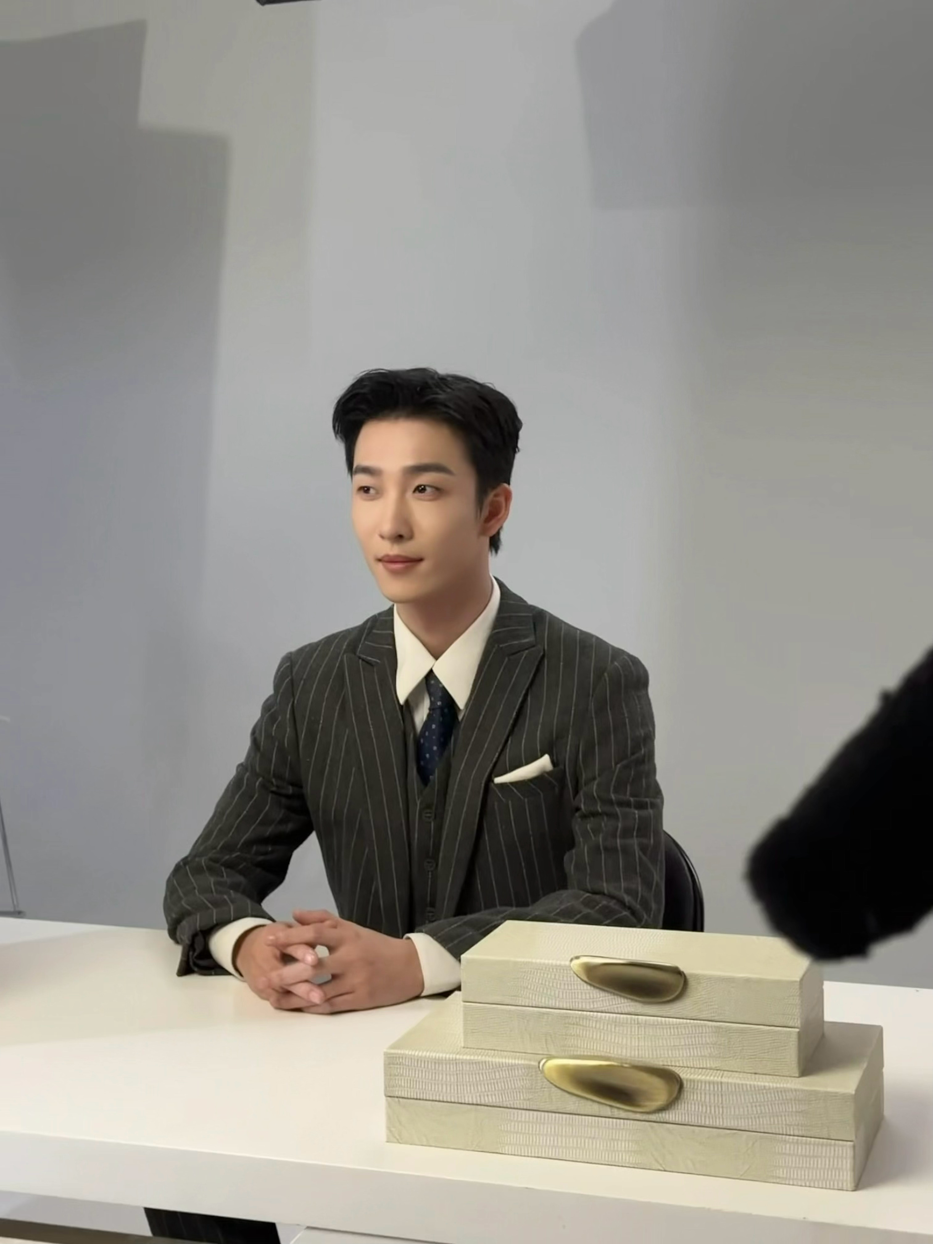 被姚冠宇的温柔苏感狠狠拿捏！不管是深情戏份还是细腻眼神戏，一出场就自带氛围感，情