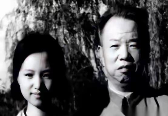 1974年，一个叫王季迟的女兵请假回家奔丧。政委拿起假条一看，脑袋嗡的一下。亲属