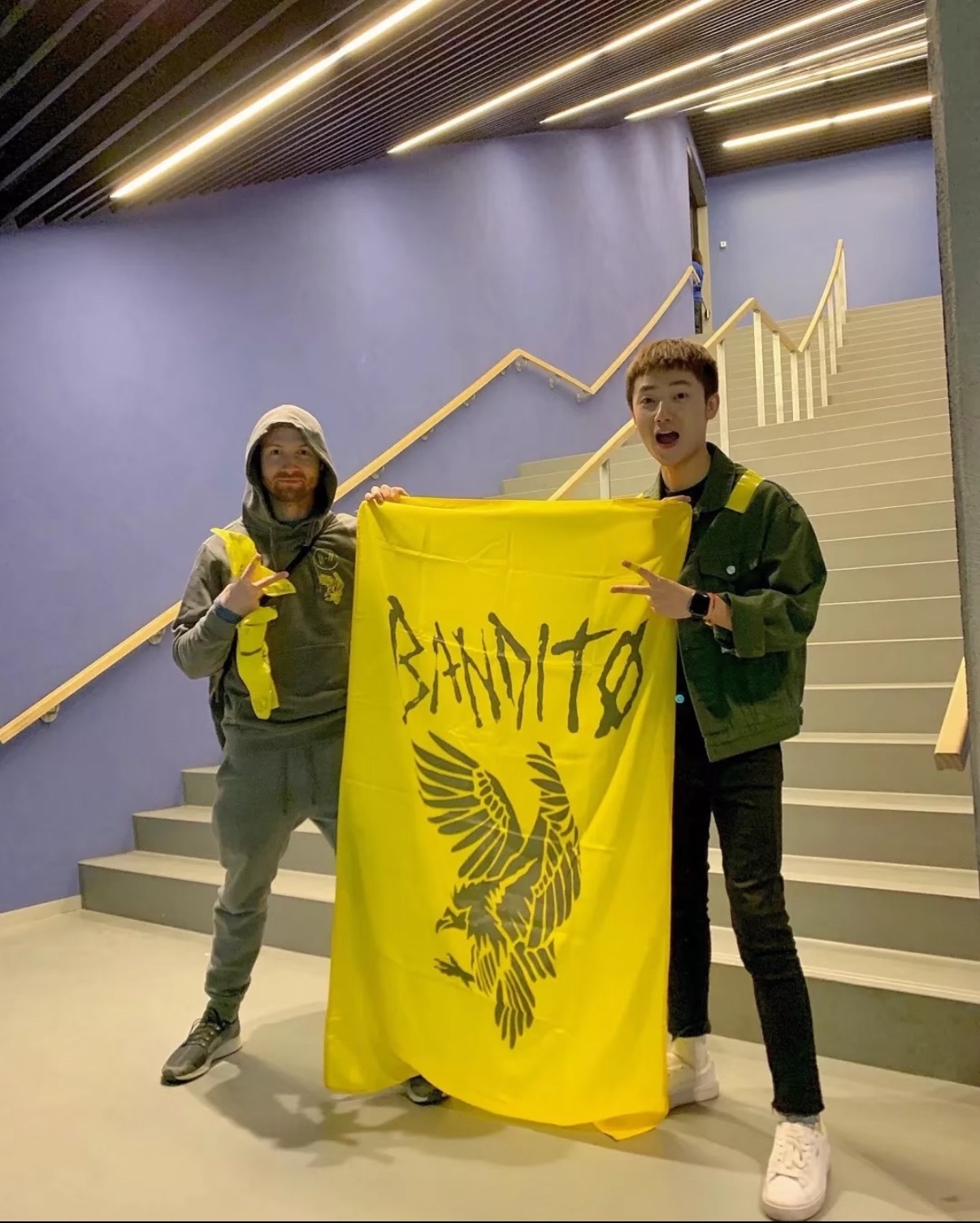 我可太爱敦敦蒋小短发了！！这个寸头梦回学生时代啊