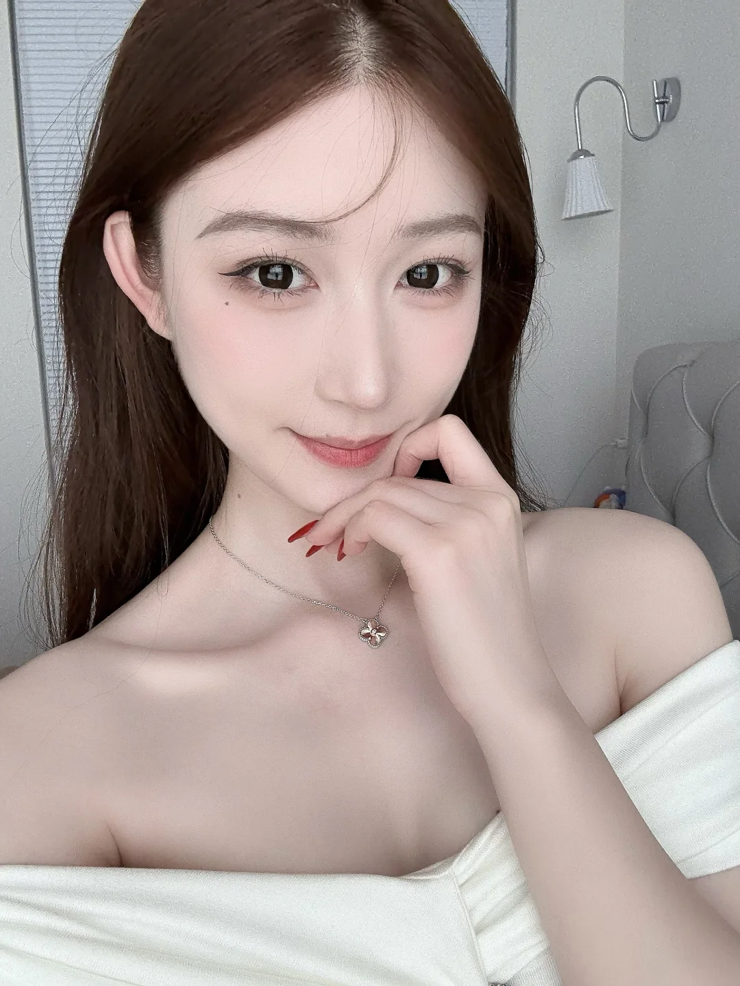 没人告诉我16拍照这么冷白皮呀