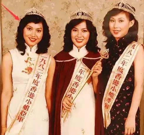 1982年，61岁的赌王何鸿燊对19岁的邝美云说：靓女，有没有兴趣做我的姨太太呀