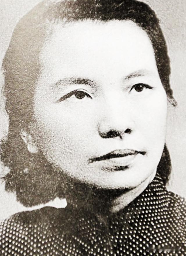 牺牲33年后真相大白：朱枫最疼的继女，竟是藏在身边的特务
 
朱枫为革命牺牲到最
