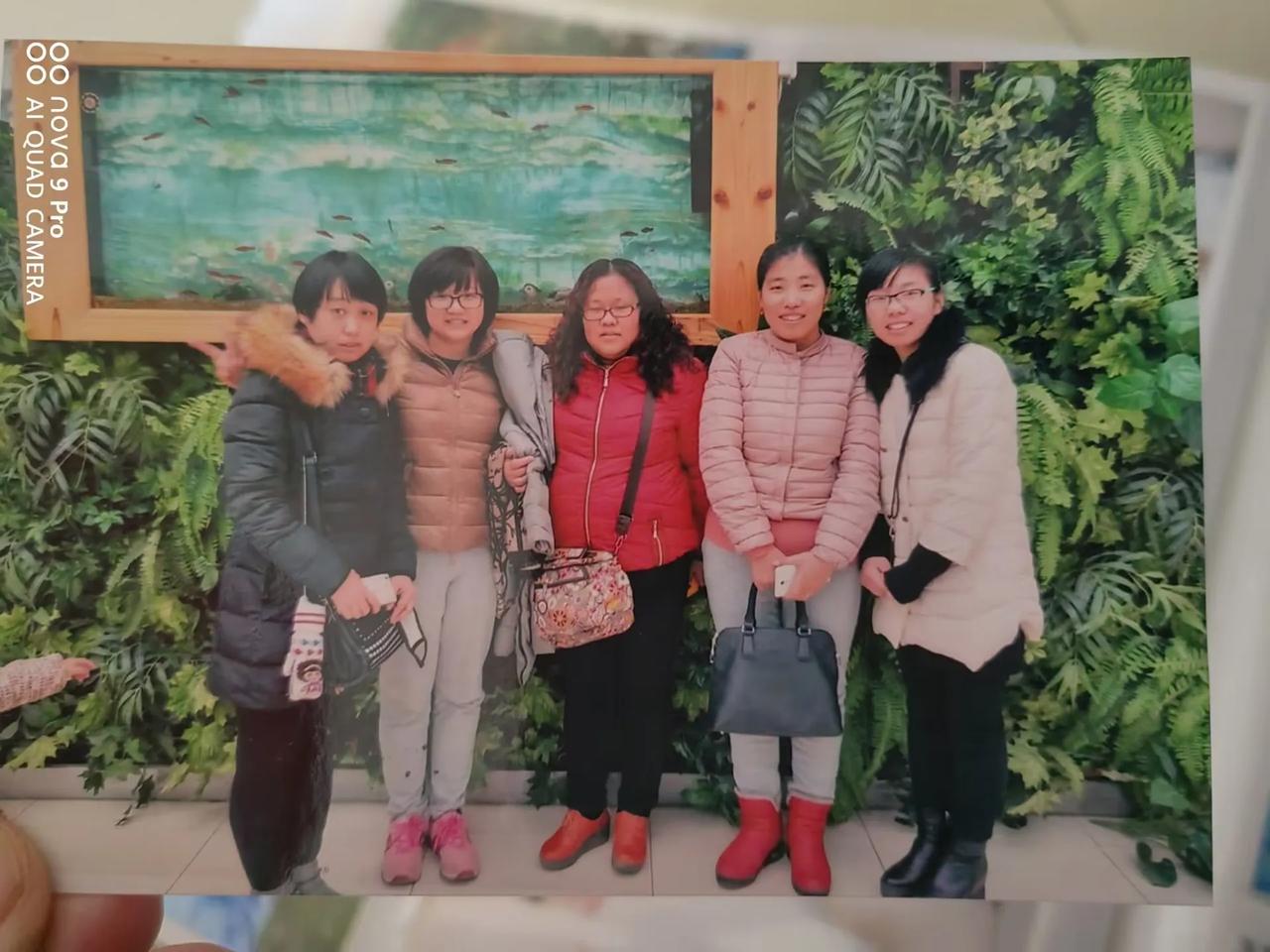 我是从160斤减到120斤的兰姐，减了40斤，才知道减肥最快的方法不是少吃多动，