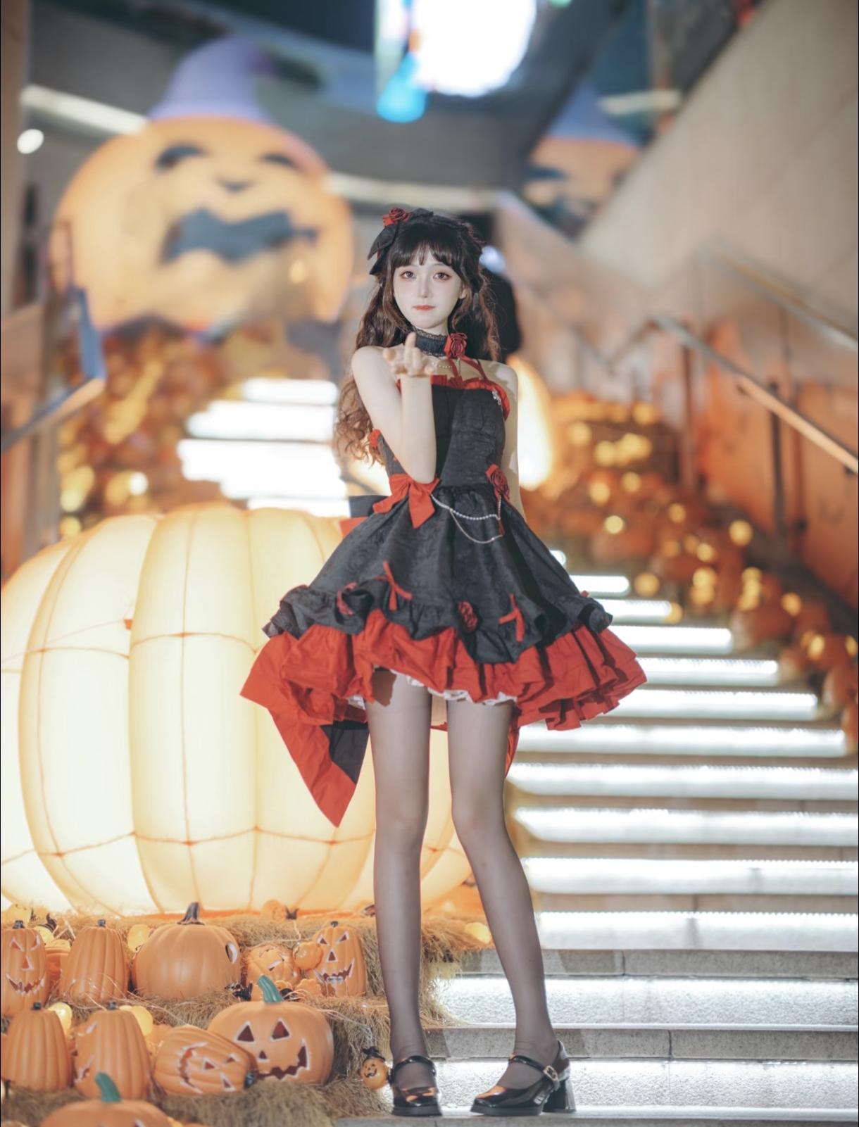 穿自己喜欢的衣服女士们如何穿出优雅范?穿裙子可以搭配什么鞋? 万圣节🎃