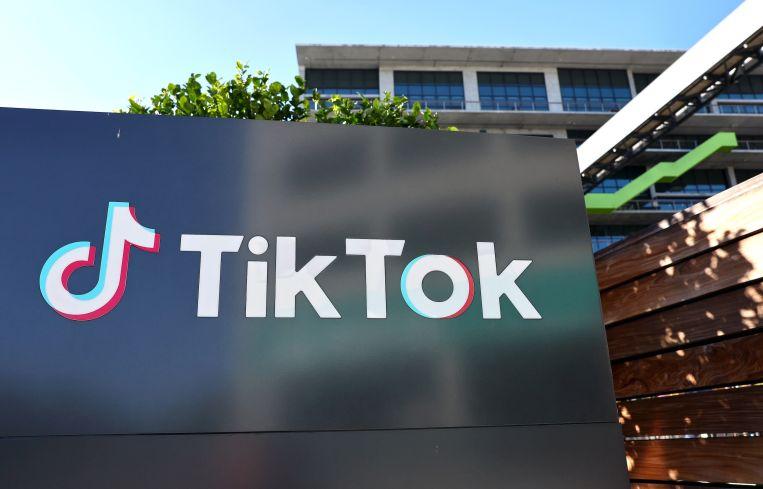 对很多看全球互联网的人来说，这件事看点十足。TikTok和Meta旗下Ins、R