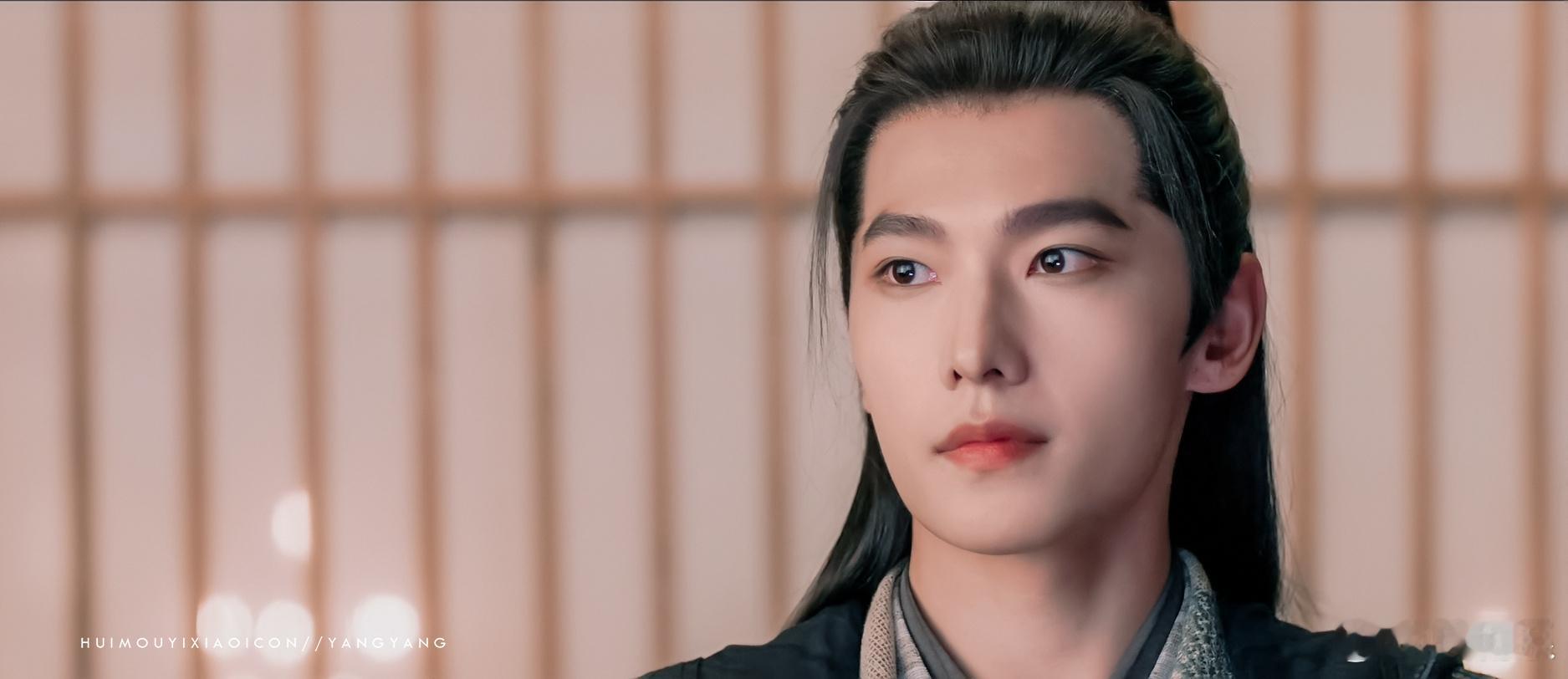 观众给杨洋的韩立干到返场了 返场不是偶然，而是观众发自内心的支持，这种跨越屏幕的