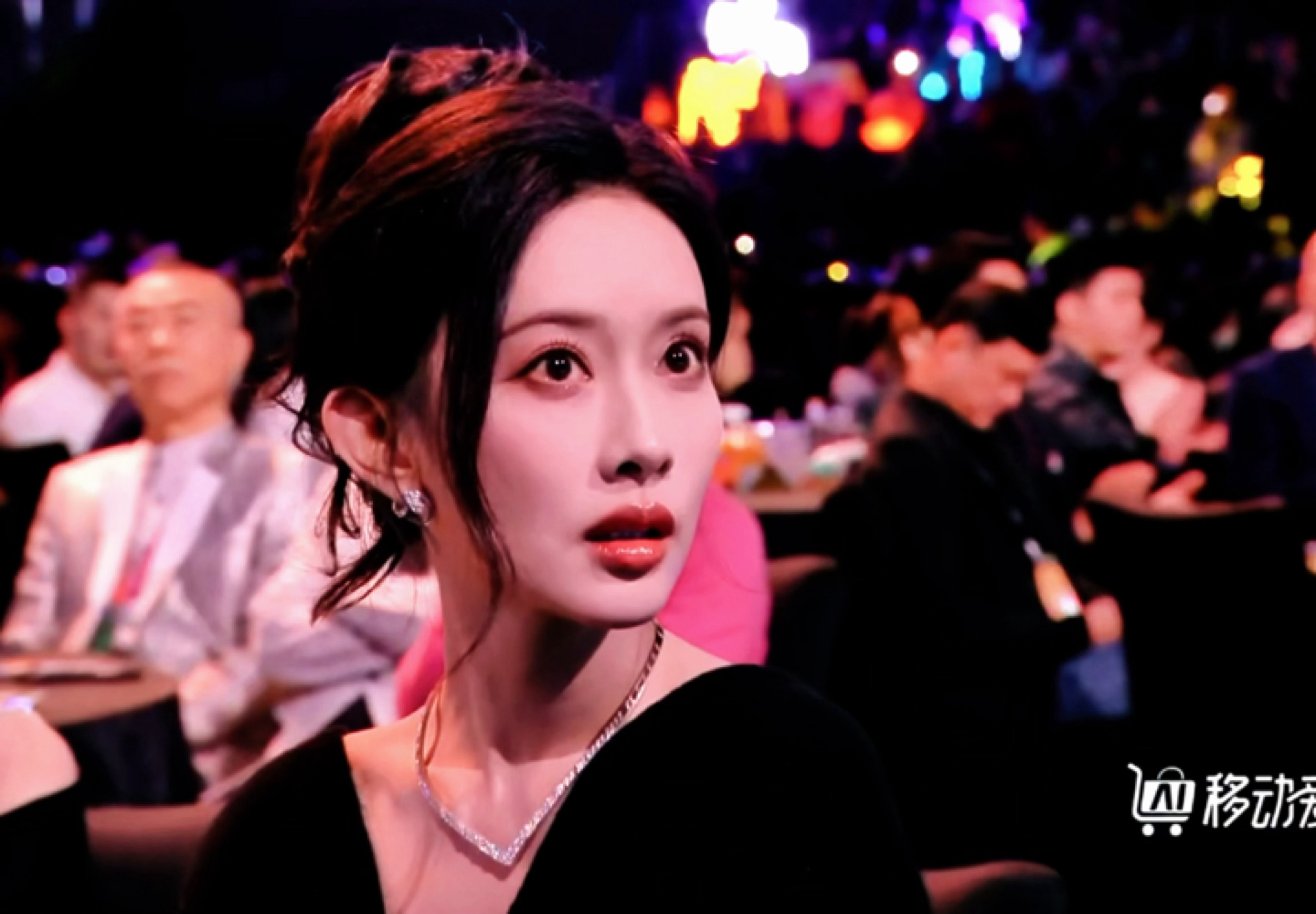 尖叫之夜台下的孟子义美成啥了…🤤尖叫之夜台下的孟子义尖叫之夜内场