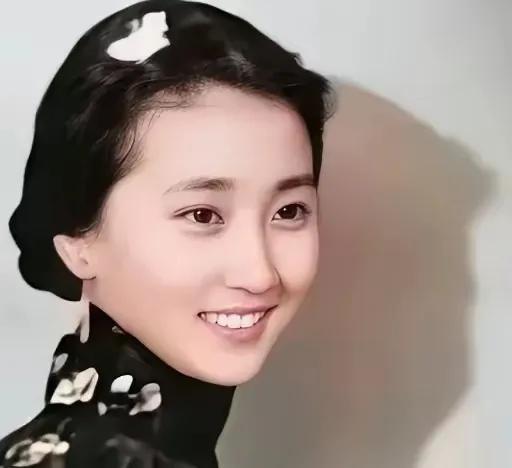 钱学森向蒋英表白：蒋英，要不，你嫁给我吧。蒋英委婉的拒绝：哥，我有男朋友。谁知，