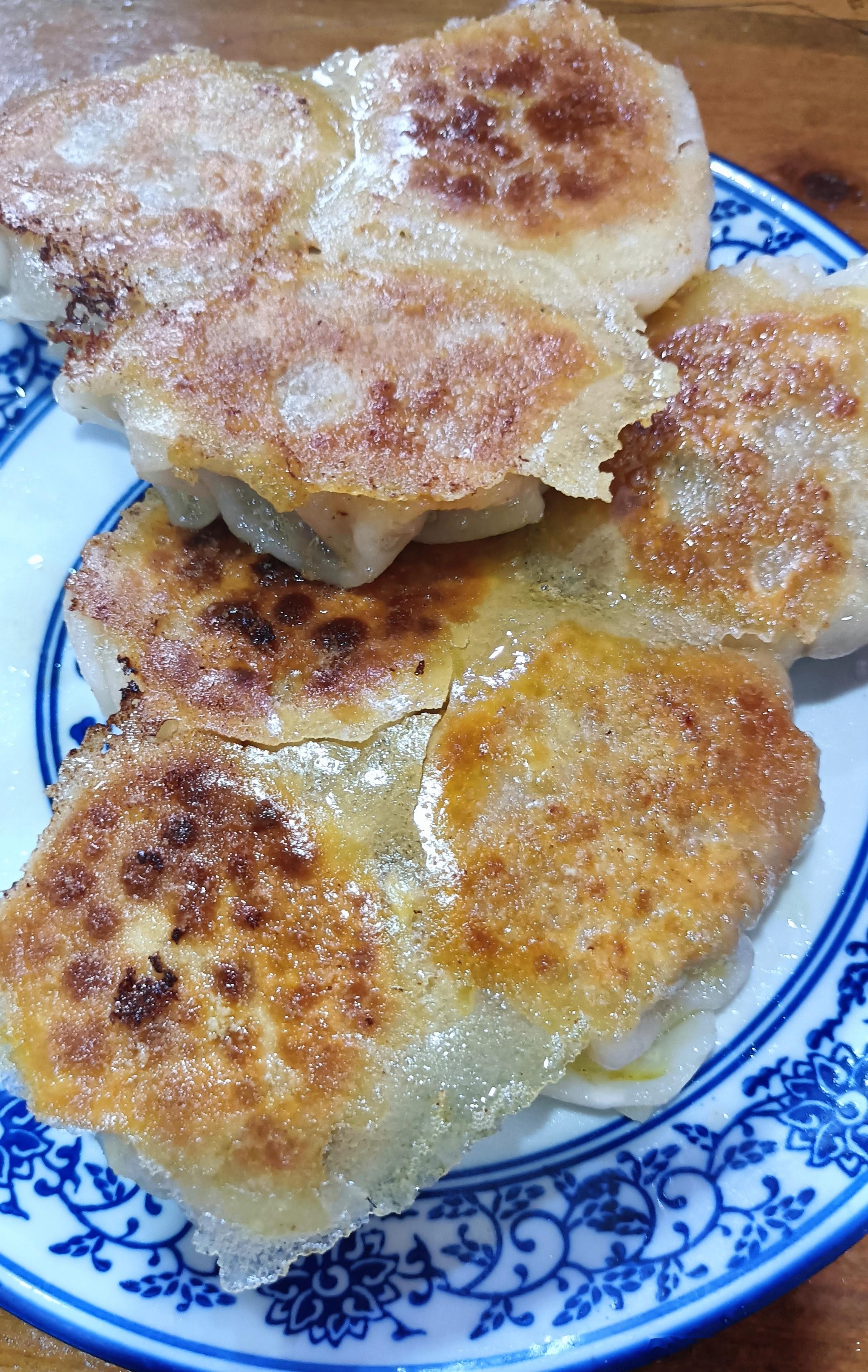 陪Camellie一起度过短暂的暑假，继续好好过暑假，快乐学习。吃了家乡美食，烧