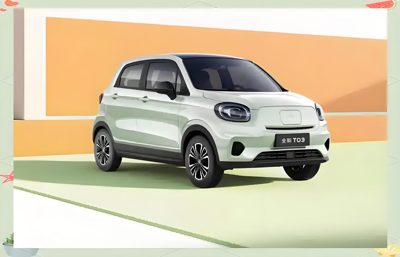 品鉴上汽旗舰大六座智己LS9 品鉴上汽旗舰大六座智己LS9，就一个字，绝！
它的