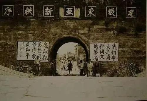 “俄乌之争是我们兄弟民族兄弟之争”--普京，于阿拉斯加。

“我总是坚信，中日两
