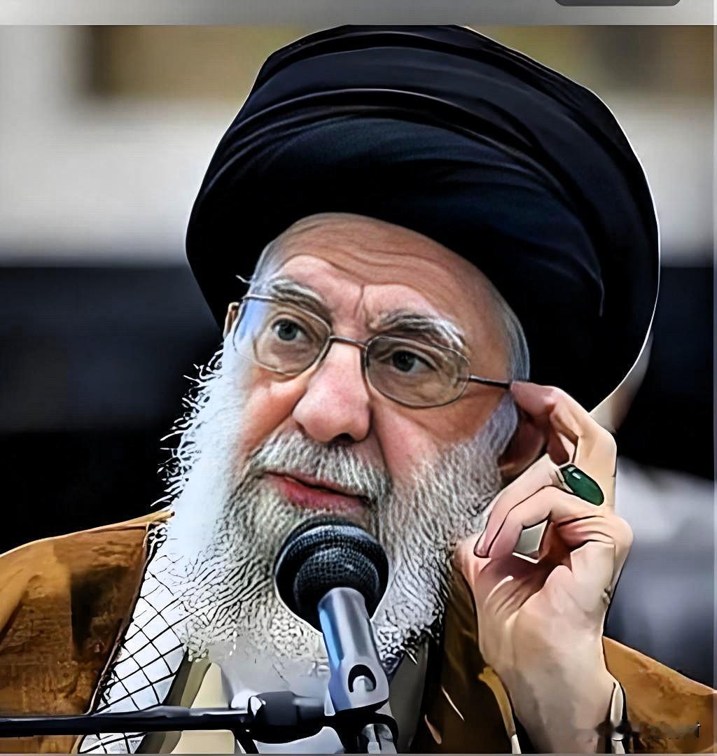 伊朗，
正在遭遇前所未有的困难！
总感觉拧巴。

其实说白了，它缺的不是别的。