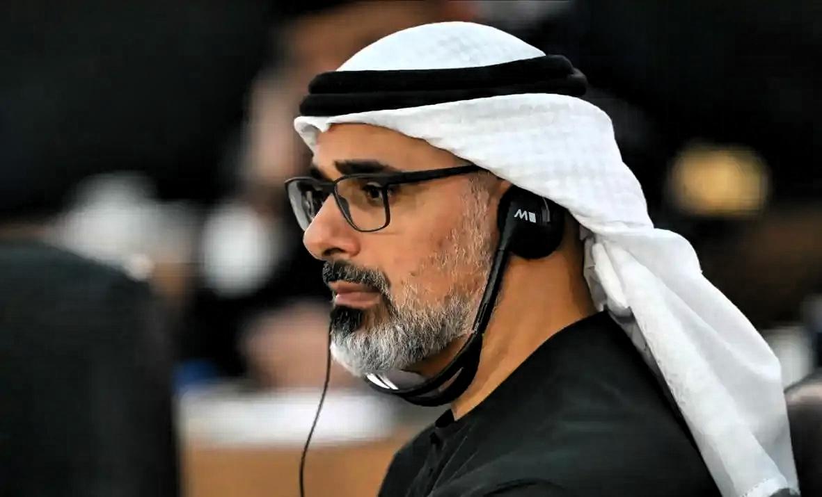 4月15日，阿联酋副总统曼苏尔与伊朗议会议长卡利巴夫通话，两国就中东局势以及缓解