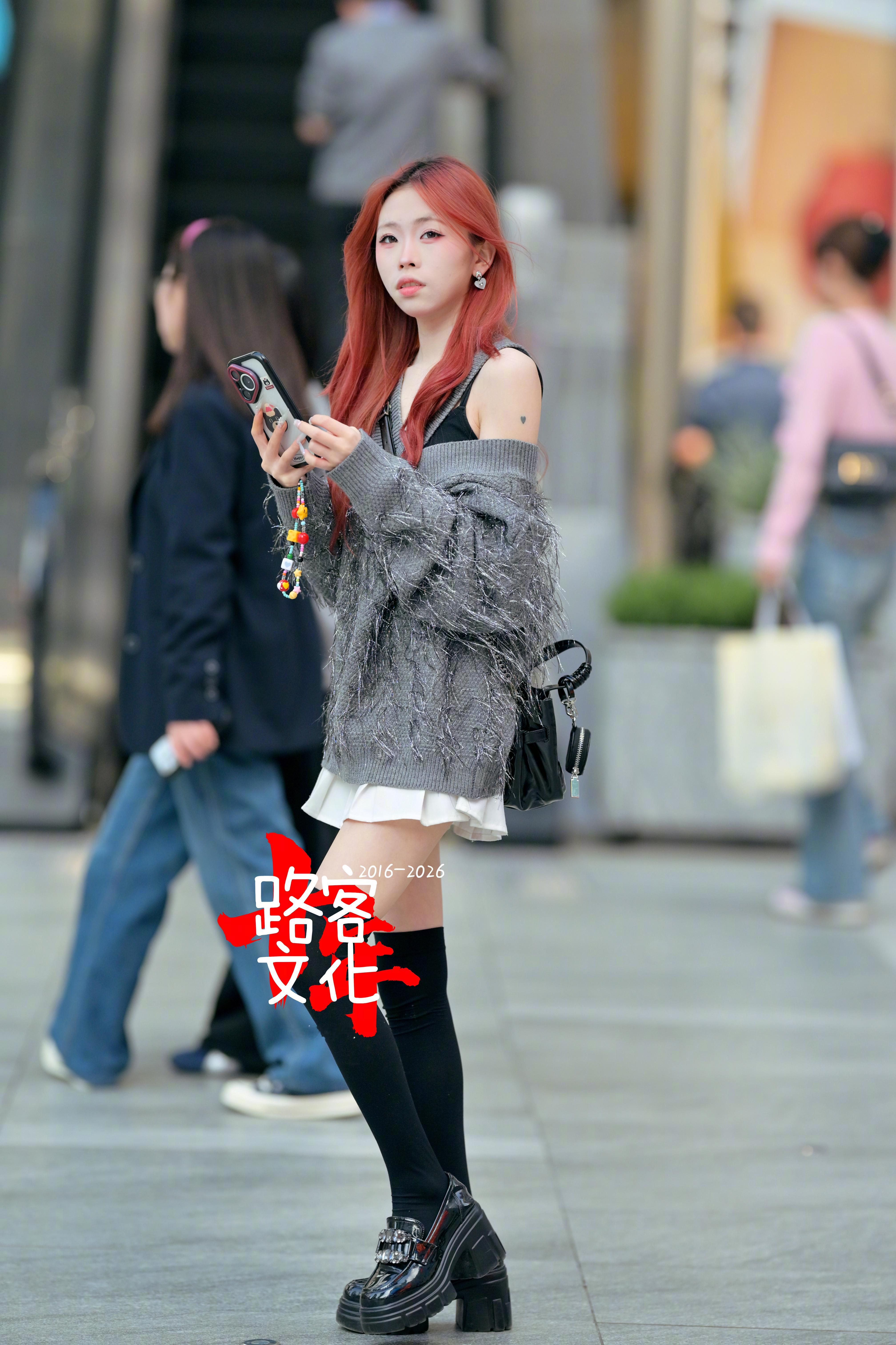 小姐姐看到我了也！一个对视 