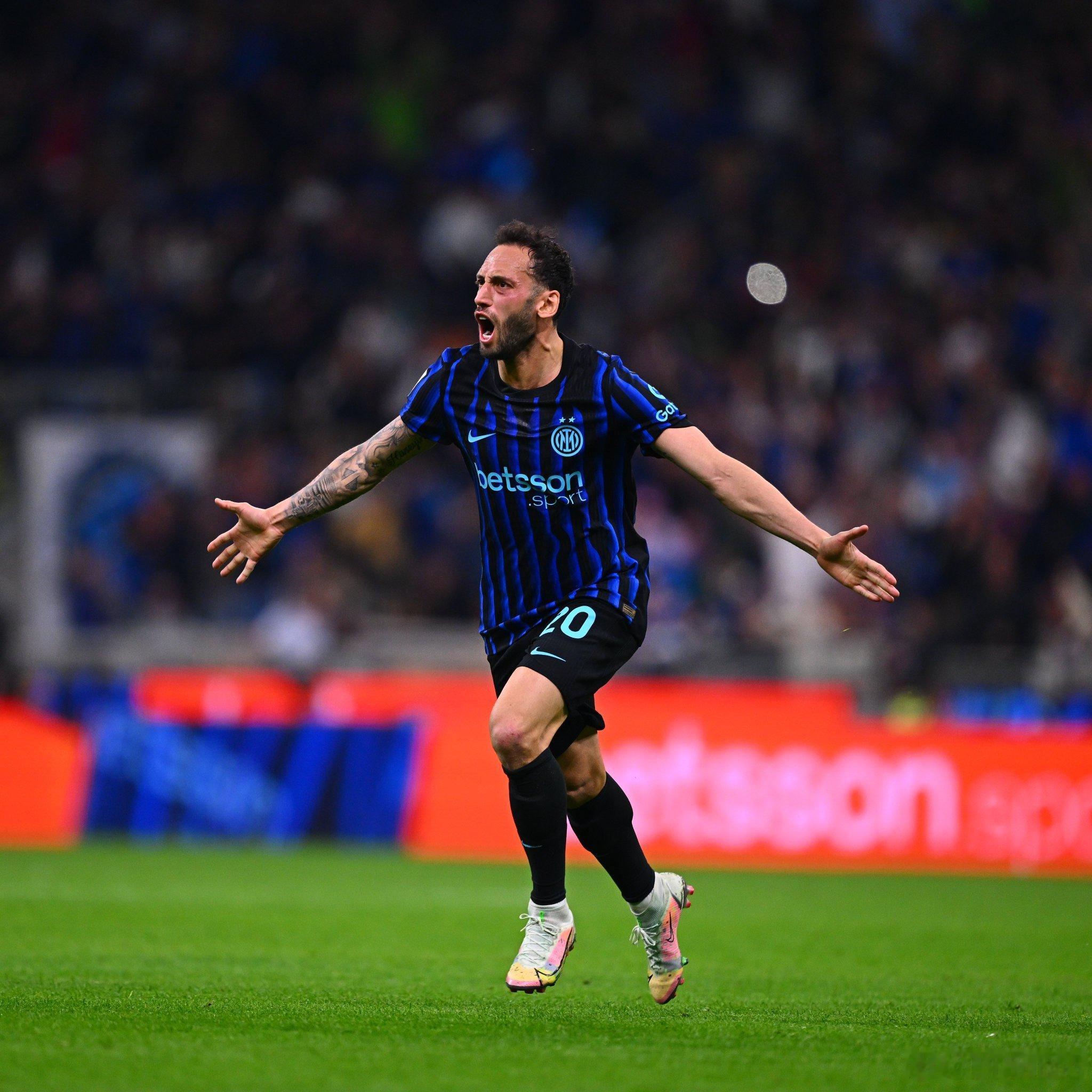 米兰体育报：恰球王与国米续约的可能性完全不能被排除 他会为此感到高兴的 恰球王目