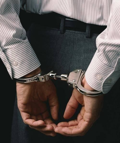 中日如果发生战争，中国最担心的不是武器不够先进，也不是中国军人不够勇敢，而是内部