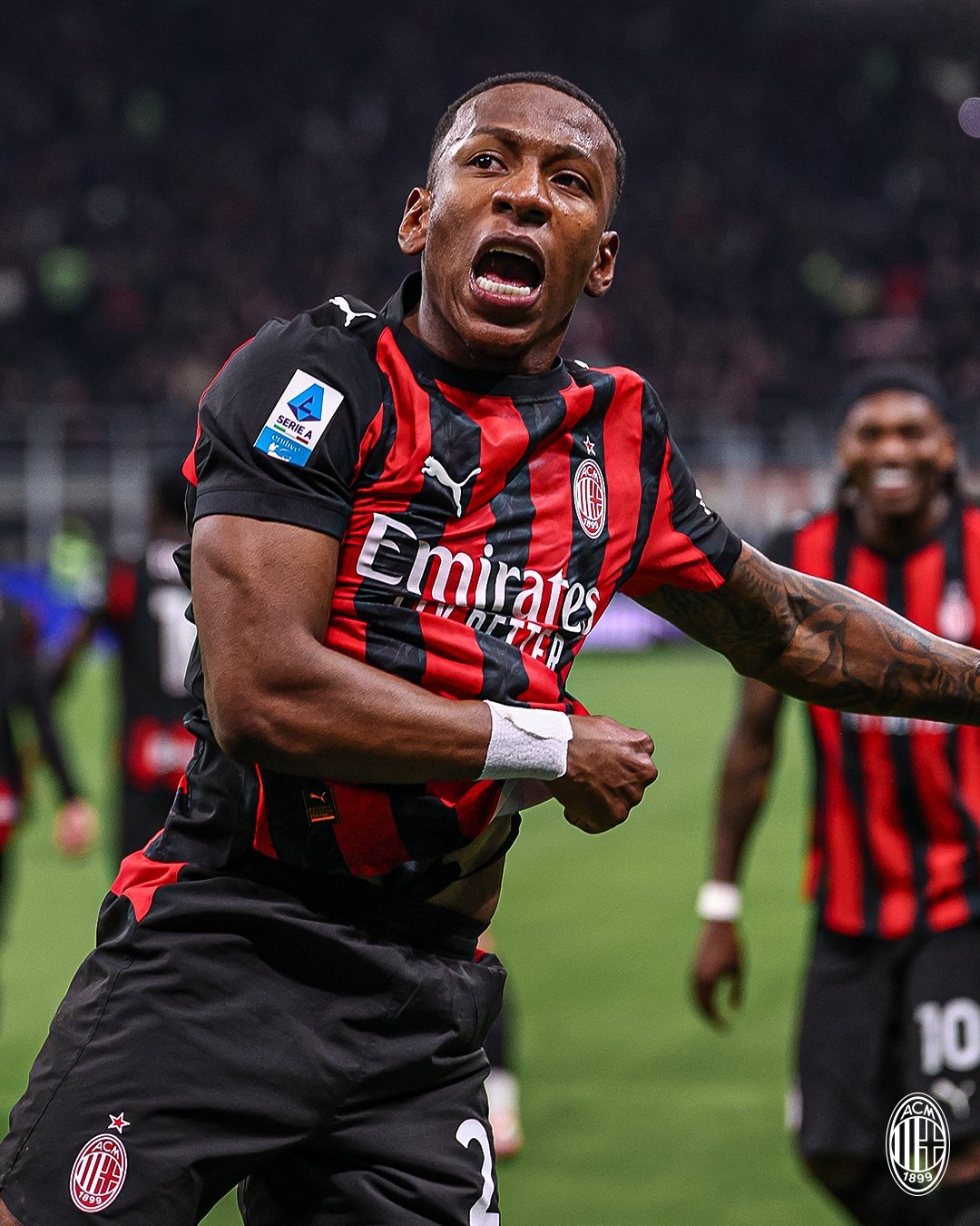 【意外的惊喜！】 🔴⚫️ 埃斯图皮尼安🇪🇨成为第1️⃣位在米兰德比取得进球