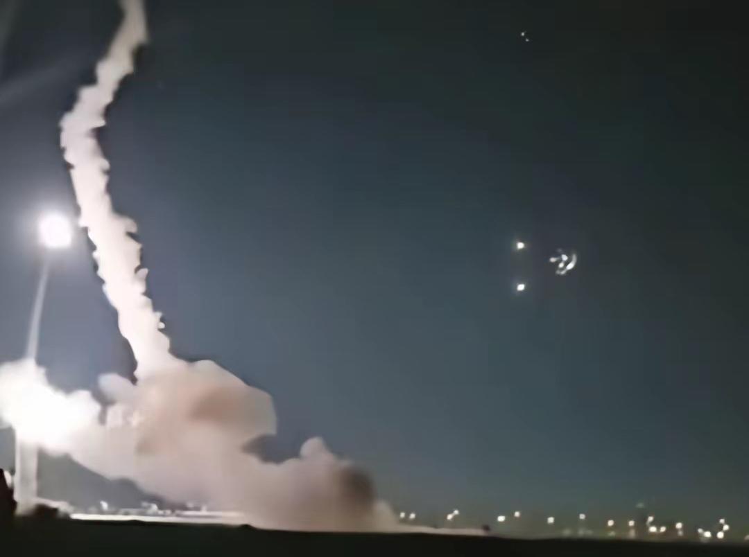 卡塔尔宣布击落两架伊朗战机，有些朋友受不了了，其实对卡塔尔来说美国人顶多是要钱，