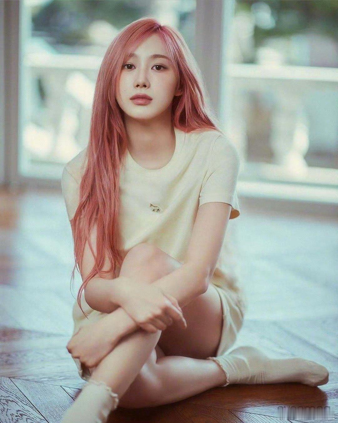 GISELLEEYESMAG画报吉赛尔EYESMAG画报吉赛尔EYESMAG画报