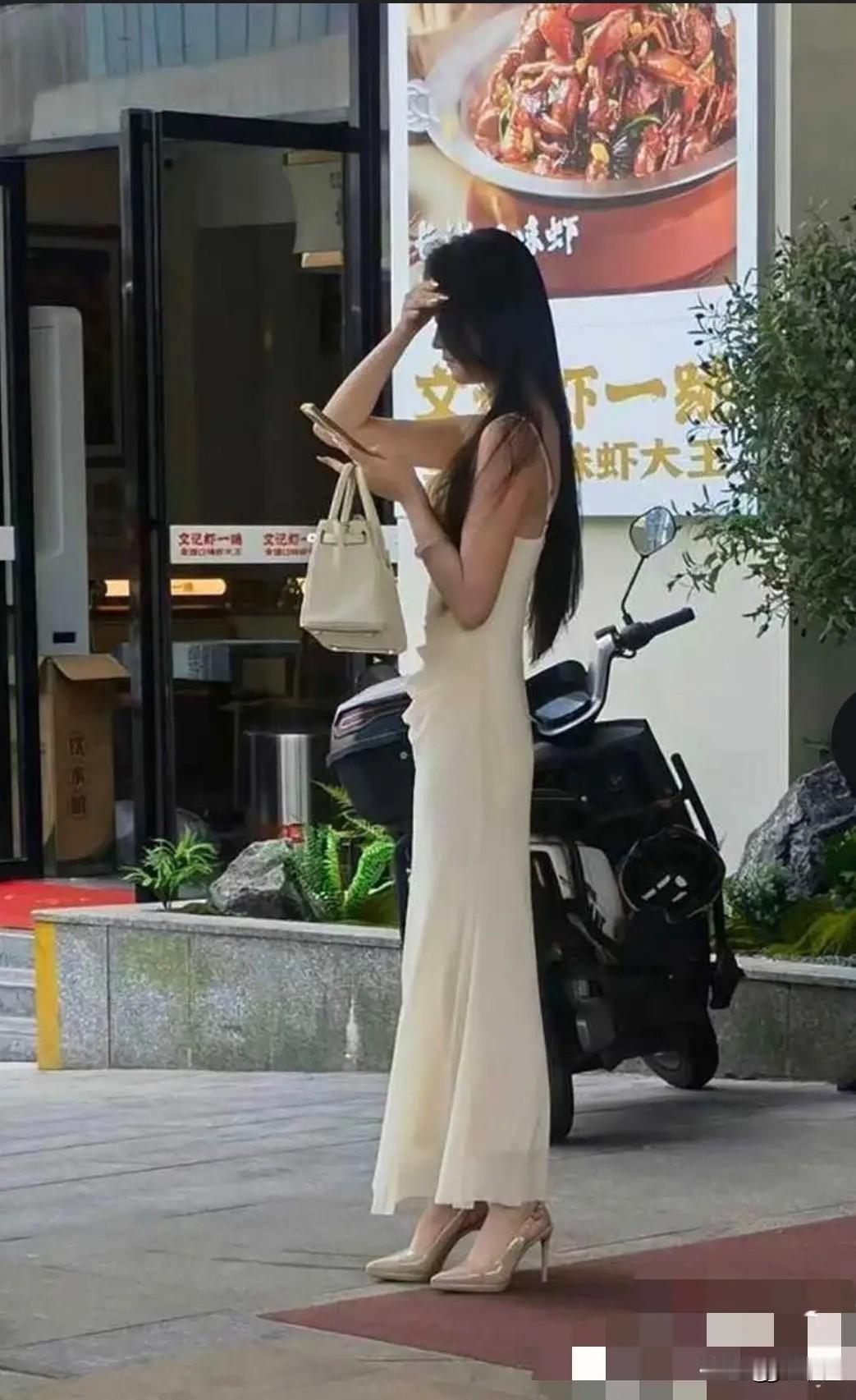 最近全网疯传的这场极端婚恋闹剧，看得无数人脊背发凉、满心唏嘘。很多人误传事发河南