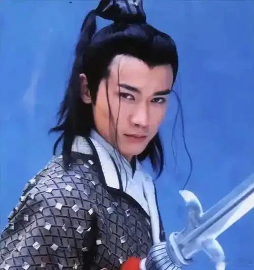 622 年，李世民率军与刘黑闼交战。此役中，唐军大将王君廓受伤，血战突围后所部伤