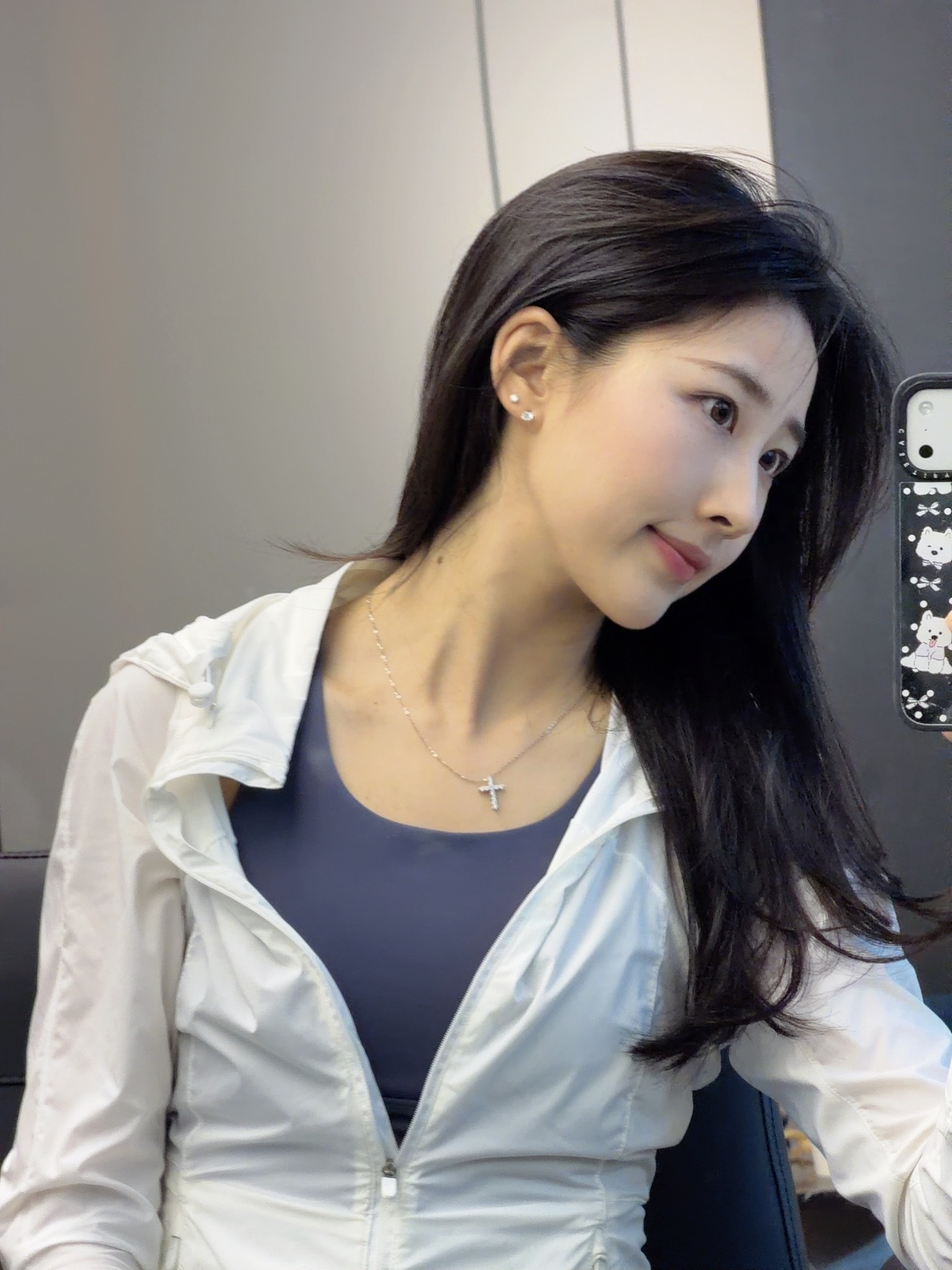 当你剪了个有点满意的发型但又没有任何social场所