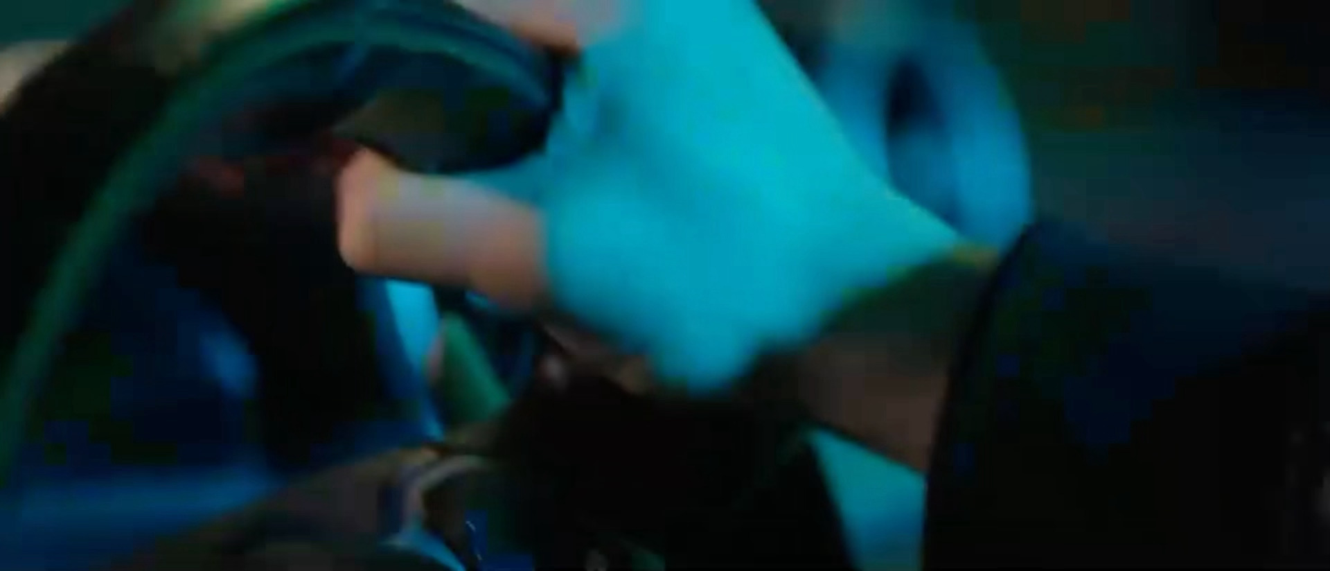 姚琛钱锟合作曲MV 这个姚钱树大事太妙！MV质感在线！霓虹闪烁的赛博世界里，与 