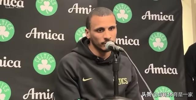 马祖拉炮轰年度最佳教练奖：“这是个愚蠢的奖项，根本不该设立！”

这话不是球迷说