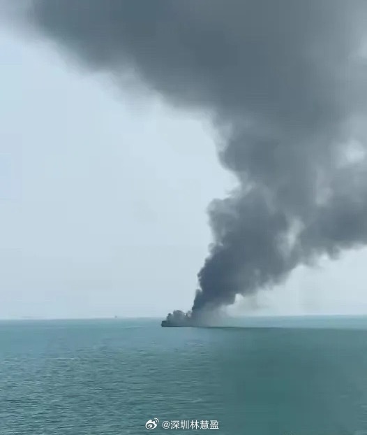 据新华社消息伊朗宣布禁止美以欧船只通过霍尔木兹海峡，伊朗伊斯兰革命卫队表示，属于