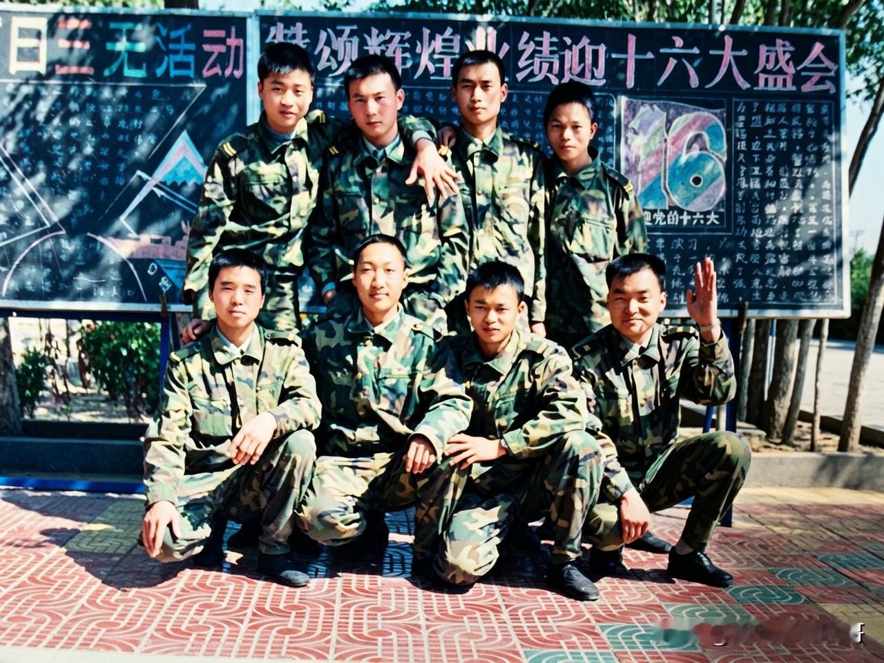 马上八一建军节了，曾经的战友你们还好吗？每到这个时候，就特别怀念一起摸爬滚打、并