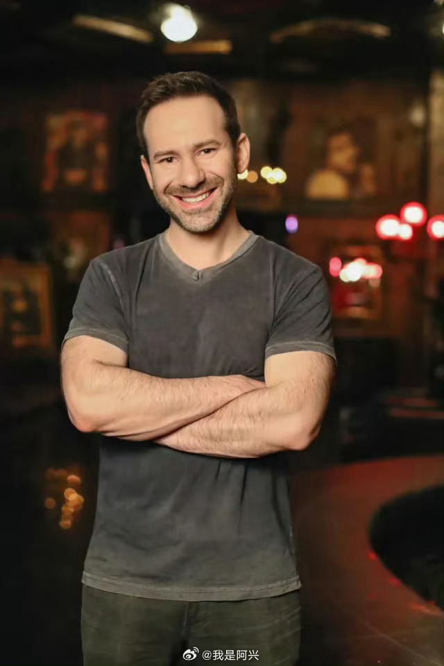 OnlyFans的所有者Leonid Radvinsky因癌症去世，享年43岁。