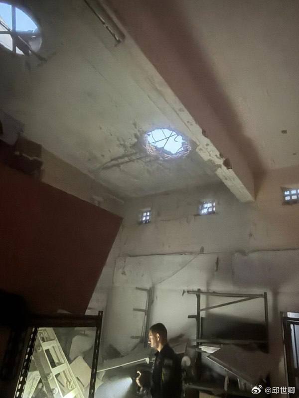 這張照片可以顯示伊朗導彈散佈的次彈械，即使是沒有攜帶高爆彈頭的類型，依然能輕易穿