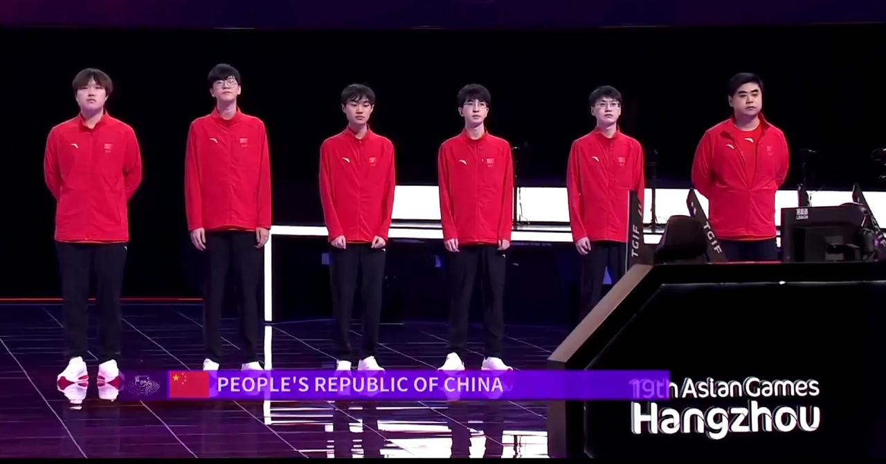果然不出所料，韩国队是不敢上Faker的！
与其说Faker是韩国队队长，不如说