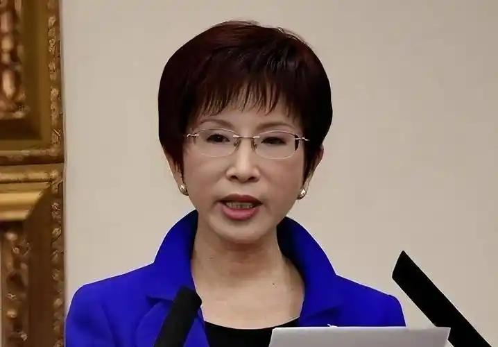 针对两岸统一，洪秀柱也太让人失望了！说白了，洪秀柱居然建议两岸先签一个“和平协议