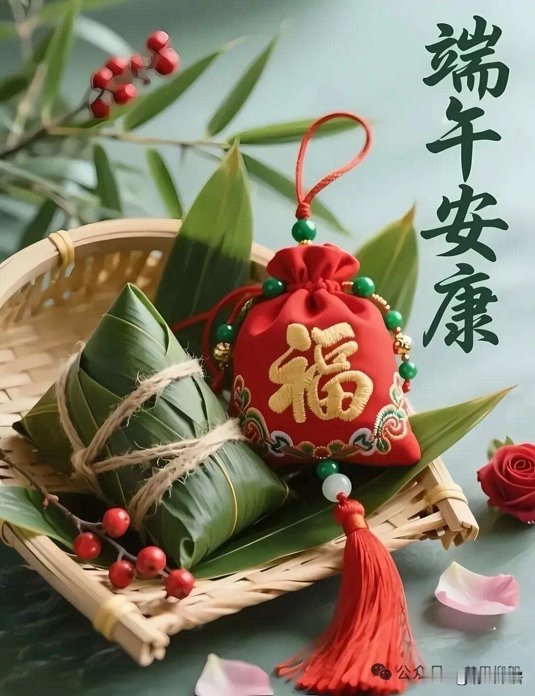 看到太阳出来了，把孙子的衣服都洗干净，拿出去晾晒，半天功夫就干了。
看天气预报，