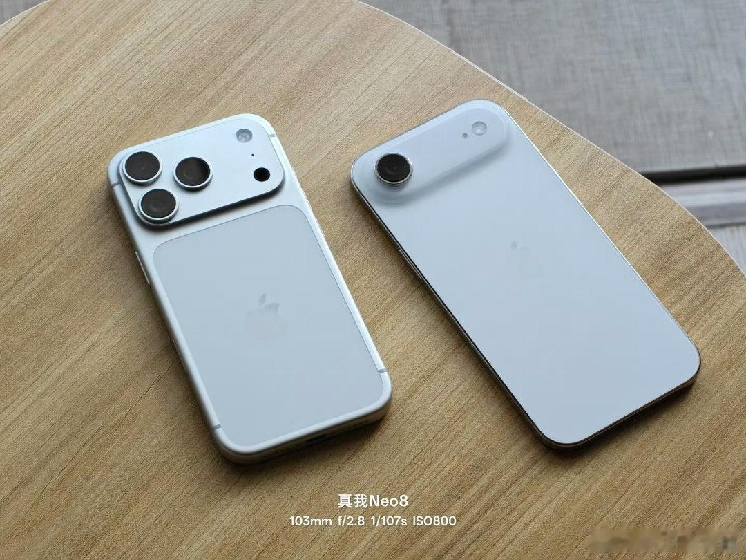 说个暴论，iPhone Air单摄和单扬声器我竟然都能适应，唯二让我觉得难受的是