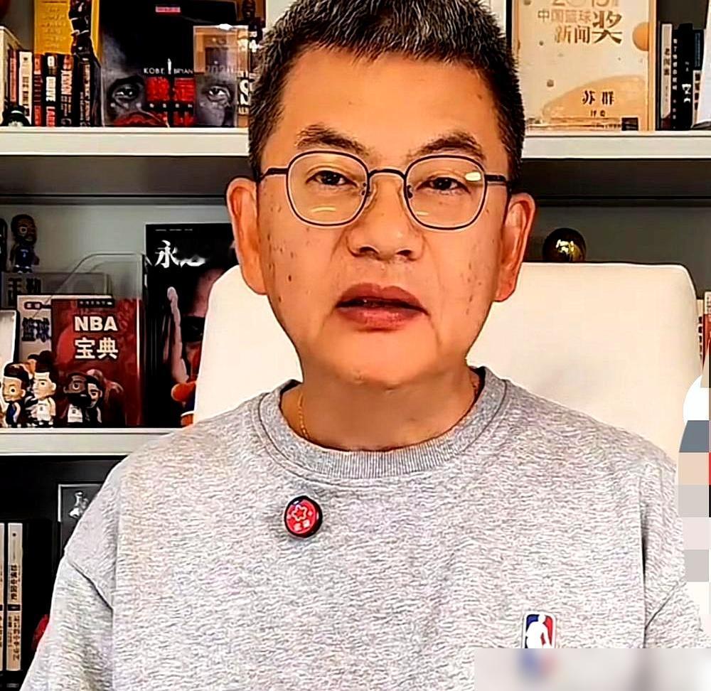 别盯着雷霆和凯尔特人了。我告诉你，真正的冠军，从来都是从坟墓里爬出来的。
记住