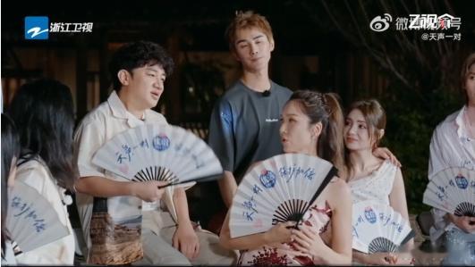 王祖蓝因父亲去世把46岁当作生命的坎 偶然跟同事聊起这段，大家都被王祖蓝的深情打