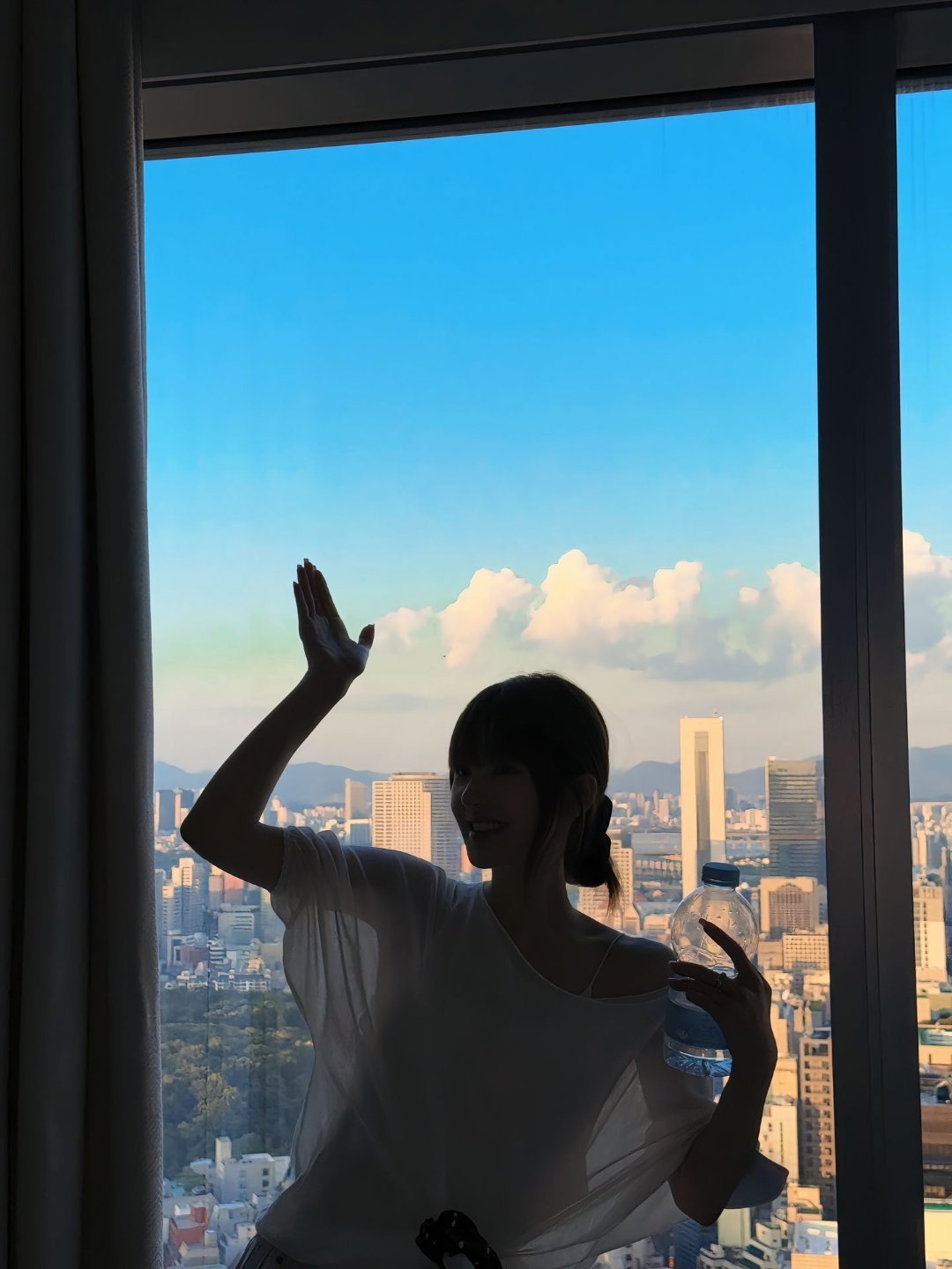 赵露思 zls赵露思 zls赵露思穿搭 “有些东西不需要答案 我想陪你走下去的决