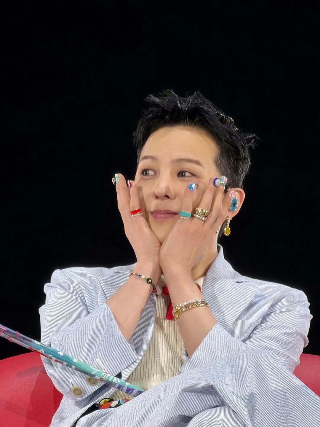 8lo突然会拍照了，安心入睡 