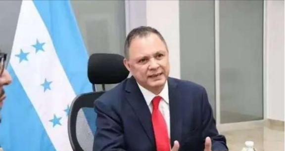 洪都拉斯总统放狠话！中方若不给足够利益，一个月后考虑断交，外交局势骤变。

洪都