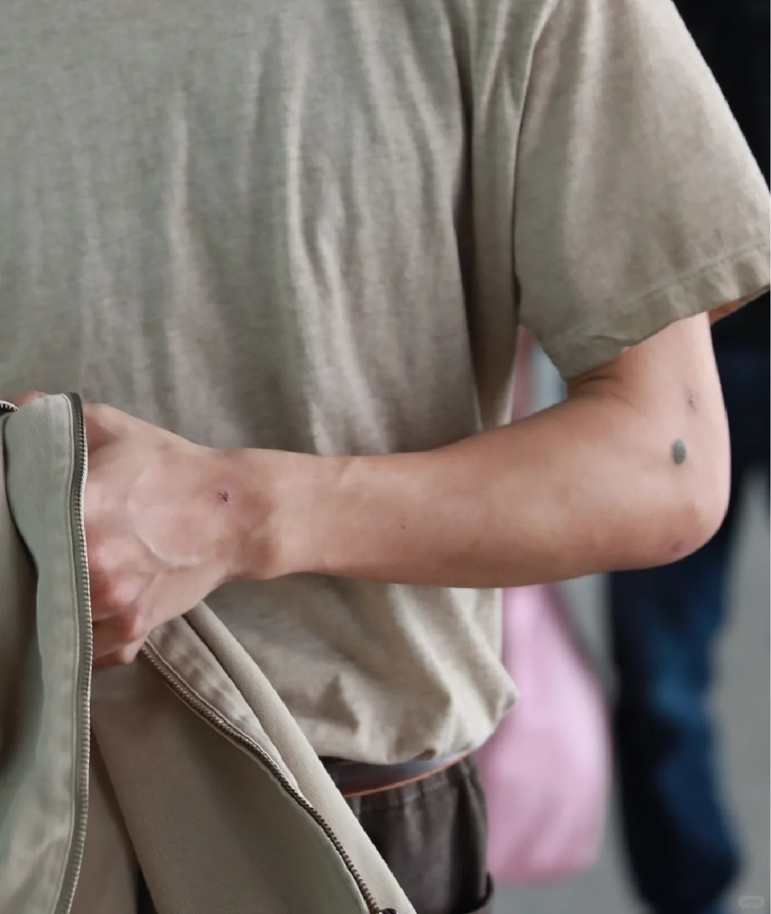 究竟是何方妖孽 竟敢对我美四下嘴😡